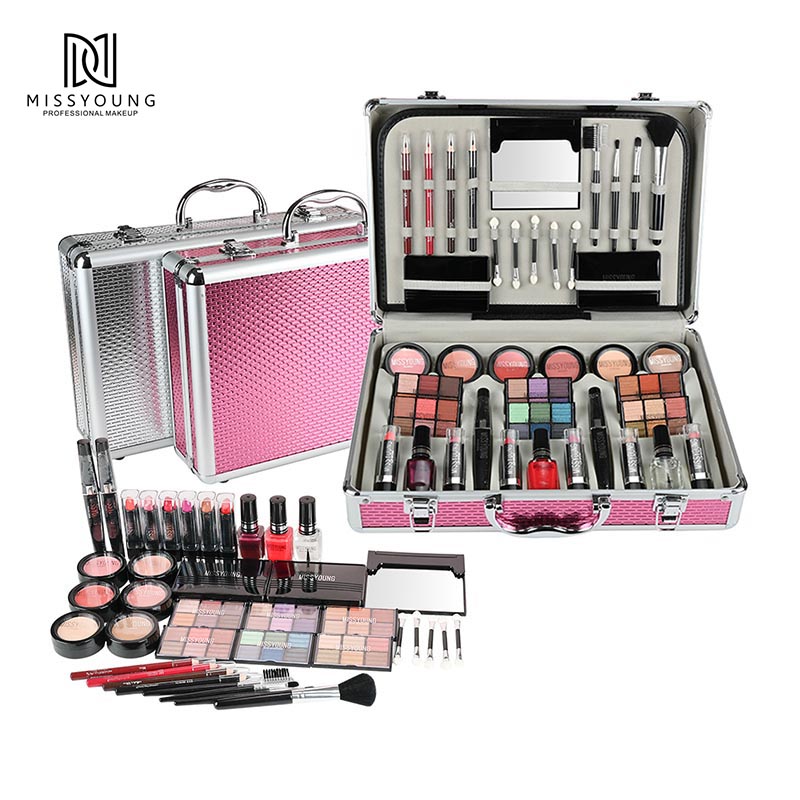 Shop Beauty Queen Professional Makeup Kit C877 at best price, GoshopperQa.com