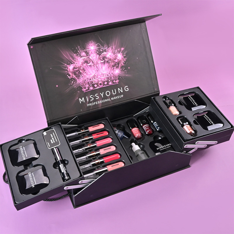 OEM High Quality Exquisite Packaging Cosmetic Kit GM24150