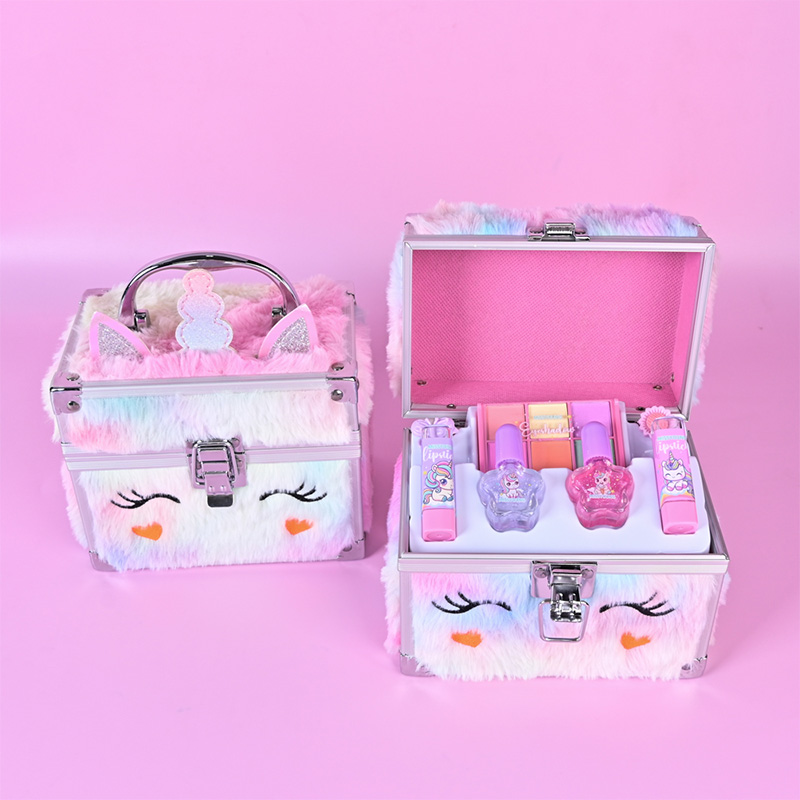 High Quality Unicorn Cosmetic Set Supplier CGM24069